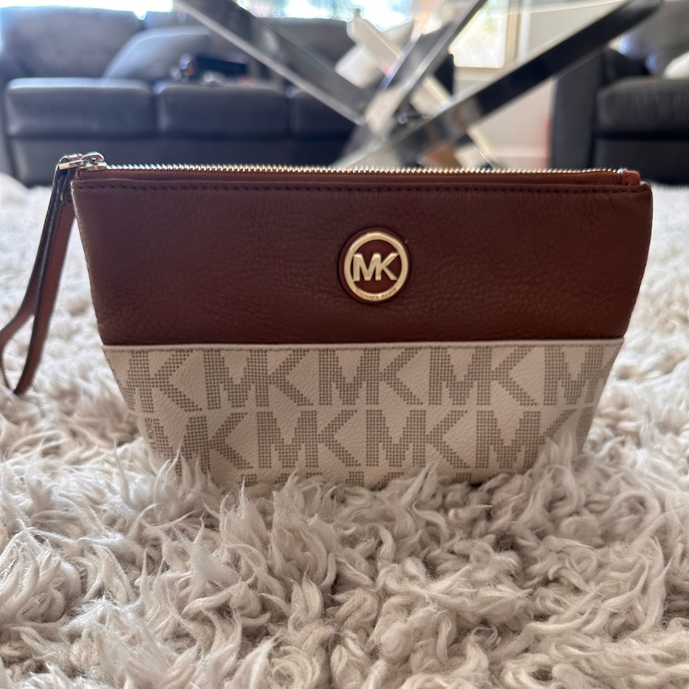 Michael Kors clutch